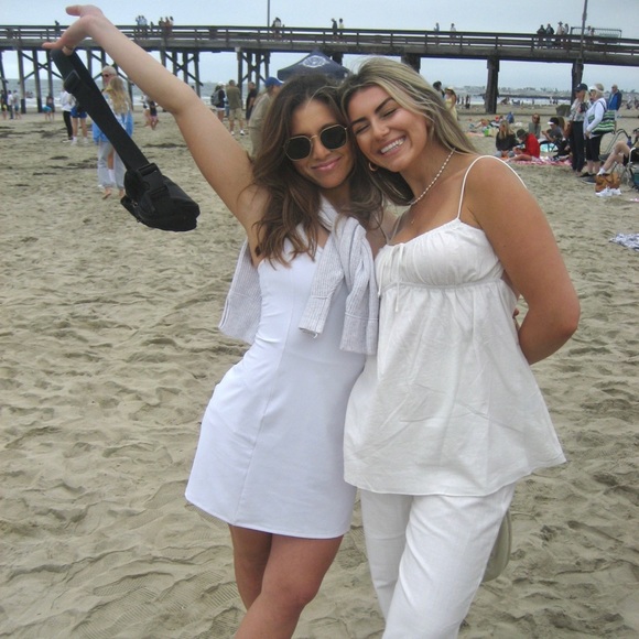 Meet your Posher, Cydney - Picture 3 of 14